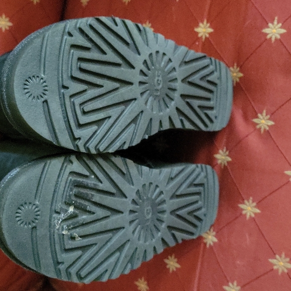 Uggs Tall size 8 - Picture 2 of 4